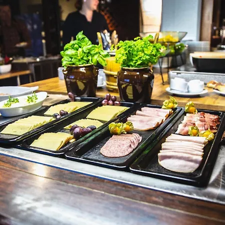 索梅洛酒店 3* 科沃拉