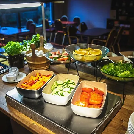 索梅洛酒店 3* 科沃拉